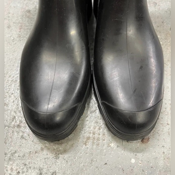 Gucci Aspen Lug Sole Wool/ Rubber Black Boots - Picture 5 of 7